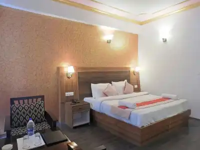 Taksh Inn - 3