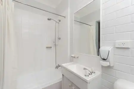 Herston Place Motel - 7
