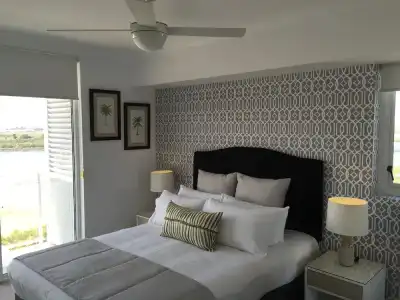 Riviera Mackay - 42