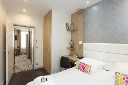 Serotel Suites - 36