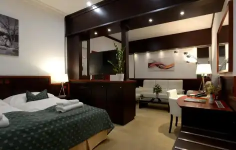 Grand - 122