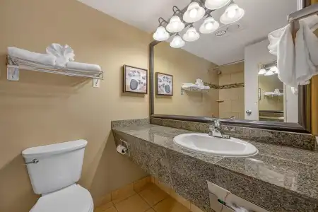 Best Western Plus Ocean View Resort - 10