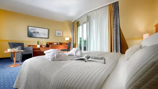PLAZA INN Koln - 4