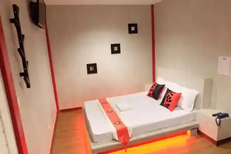 Love Box Resort - 40