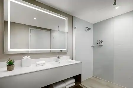 Acqua Bay Luxury Apartments - 37
