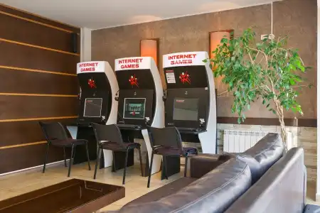 Terra - 8