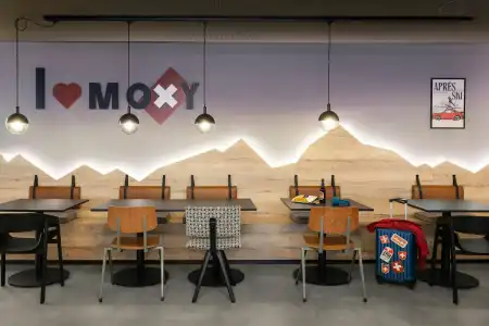 Moxy Zurich - 29