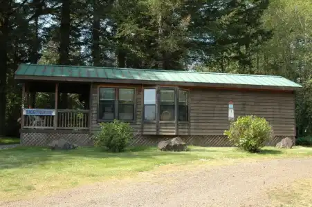 Park Motel and Cabins - 79
