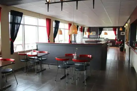 North West Restaurant & Guesthouse - 17
