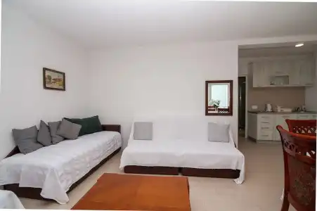 Open Sea Luxury Apartments - 29