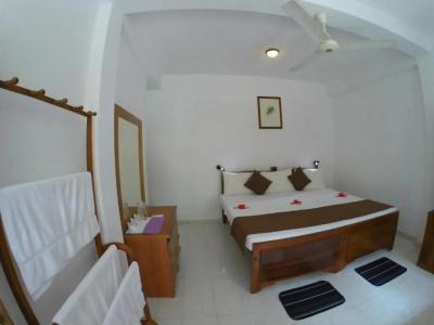 Royal Beach Hikkaduwa - 12