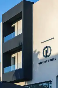 Chapter 02 Gallery Suites - 12