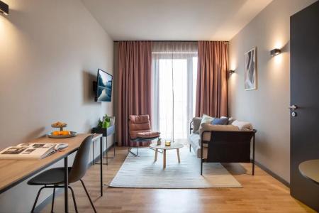 Moxy Berlin Airport - 49