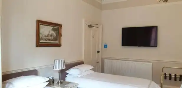 Highfield Guest House - 17