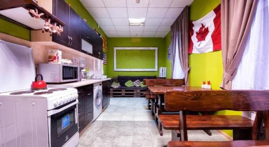 Pallet Hostel - 14
