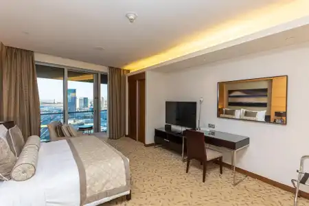 Westminster Dubai Mall  - 6