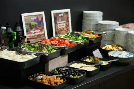 Park Inn by Radisson Budapest - 5