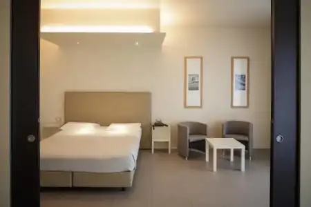 Hotel - 57