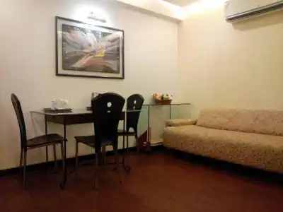 Metro Palace Mini-hotel - 43