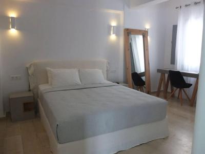 Blue Waves Suites & Apartments - 2