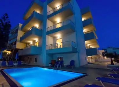 Daisy Apartments - 2