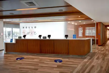 Hampton Inn & Suites Las Vegas Convention Center - No Resort Fee - 1