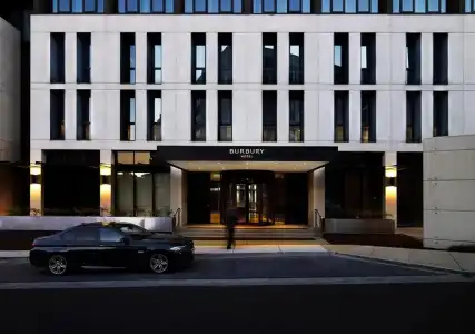 Burbury & Apartments - 22