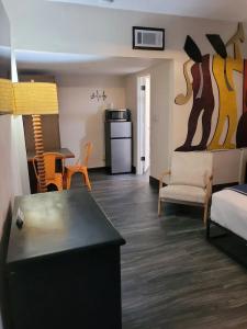 Desert Hills Motel - 64