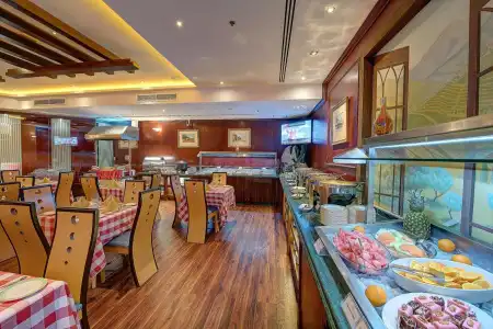 Golden Tulip Deira - 10