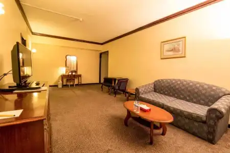 Rolla Suites - 6