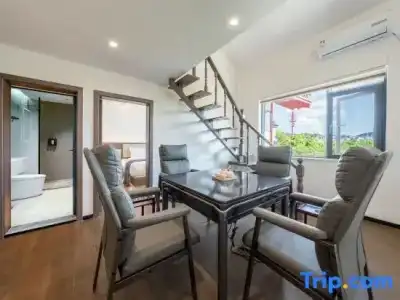 Sunset Hill - 117