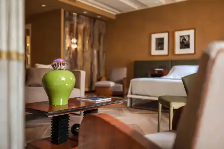 Liassidi Wellness Suites - 12