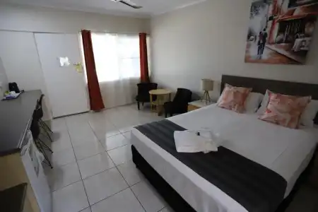 Tropic Coast Motel - 106