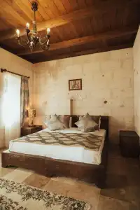 Hu of Cappadocia - 43