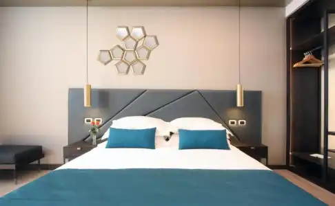 The Hive - 40