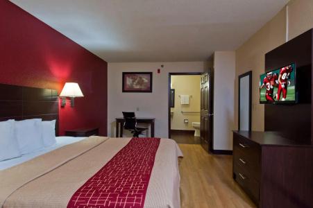 Red Roof Inn Corpus Christi South - 2