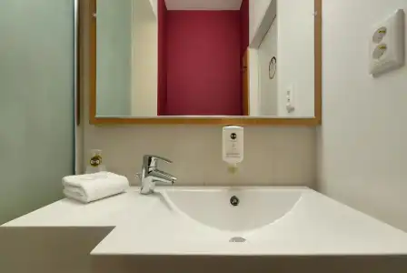 B & B Prague City - 7
