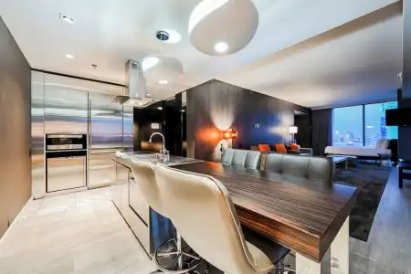Beautiful Palms Place Suite - 305