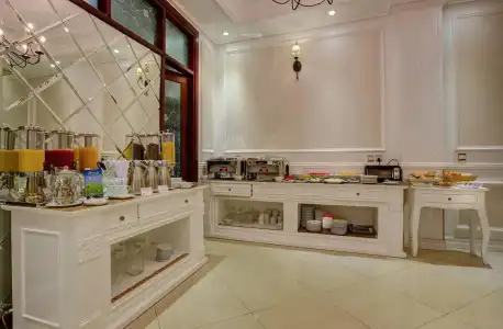 La Beaute Boutique & Spa - 21