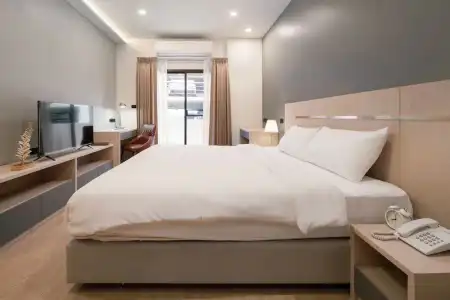 Samyan Serene - 50