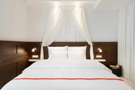 Ruby Rosi Munich - 40