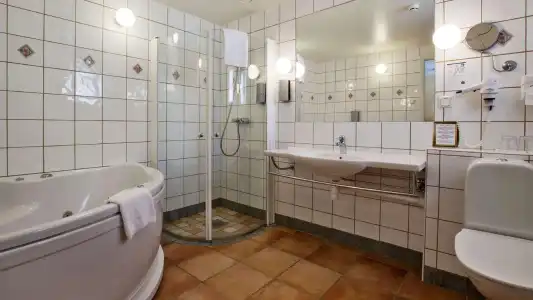 Best Western Strand - 63
