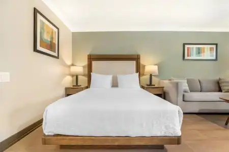 Best Western Plus Burnaby - 30