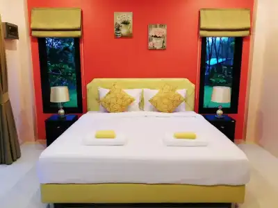 Phuket Sirinapha Resort - 36