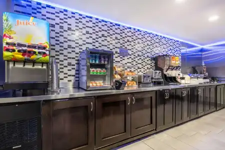 Best Western McCarran Inn - 35