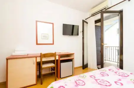 Cina Apartments - 33