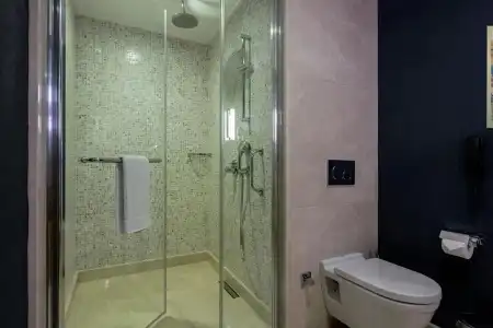 DoubleTree by Hilton Istanbul Topkapi - 45
