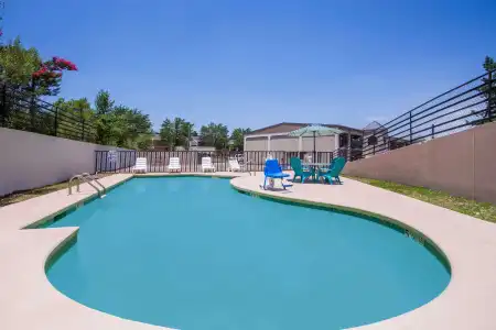 Super 8 by Wyndham Augusta - 9