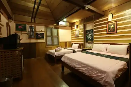 Natural Bungalows Restaurant and Bar - 58