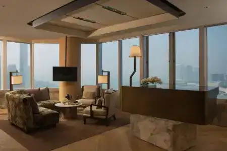 Renaissance Harbour View - 85